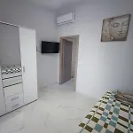 Paradise -nola 2 Nikiti (Sithonia)
