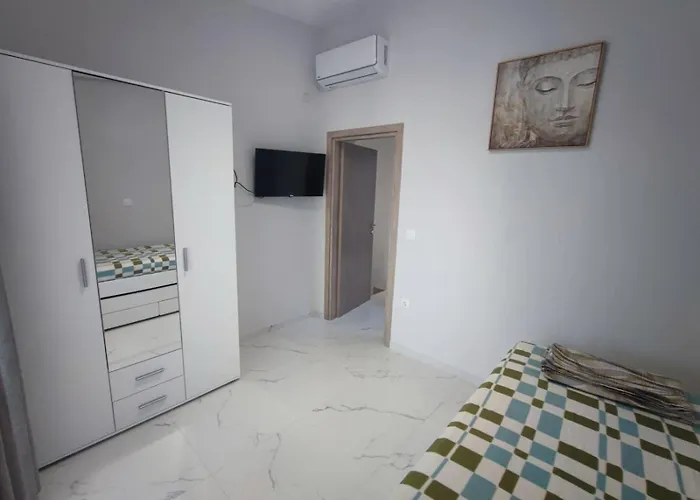 Paradise -nola 2 Nikiti (Sithonia)
